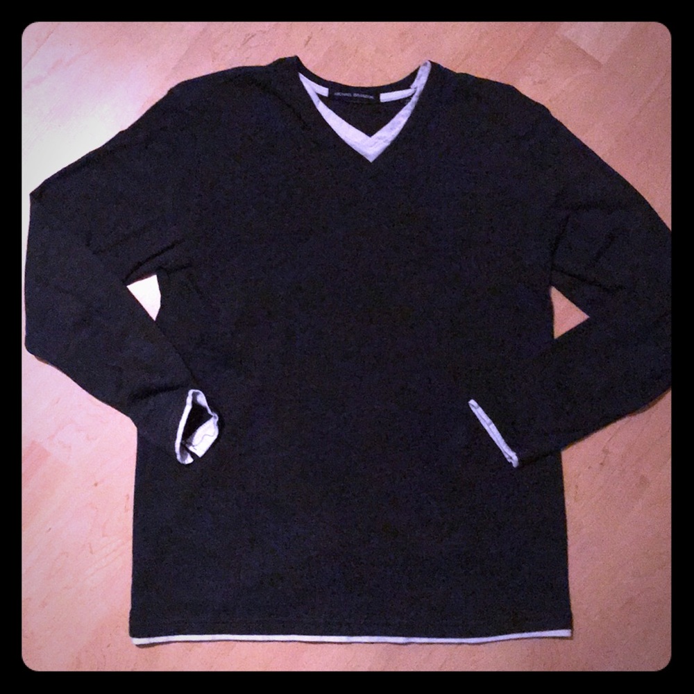 Long Sleeve V-Neck